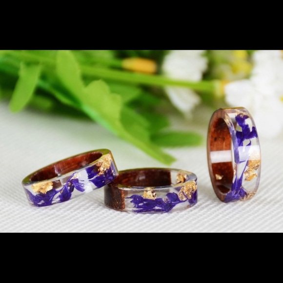 Violet & Gold Wood Resin Ring Size 7 - Picture 2 of 6